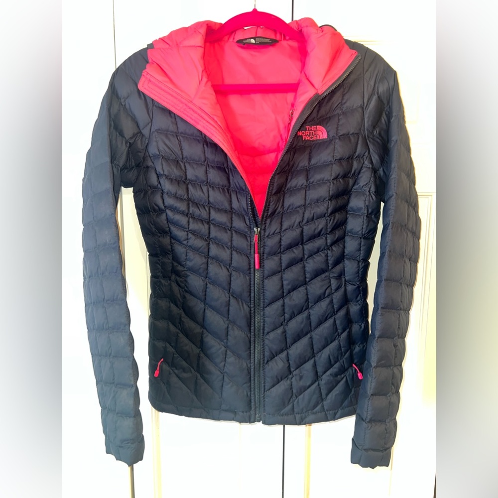 The North Face womens Thermoball jacket Size Small